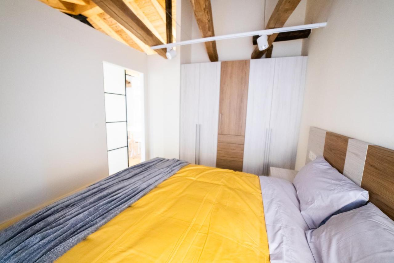 Apartamentos Mk77 Leon- Cantareros Luaran gambar
