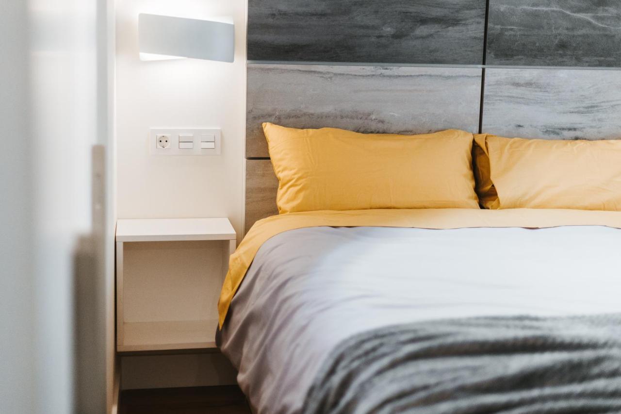 Apartamentos Mk77 Leon- Cantareros Luaran gambar